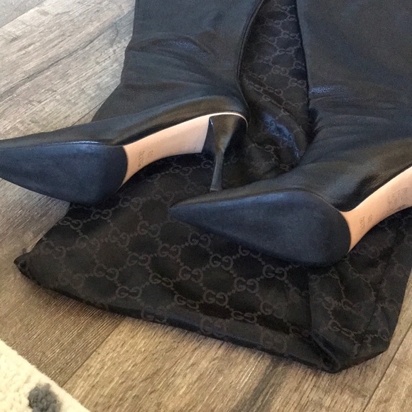 Gucci heeled boots.  Like NEW! - Picture 4 of 5